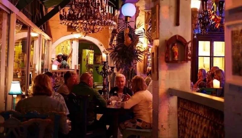 Restaurant image