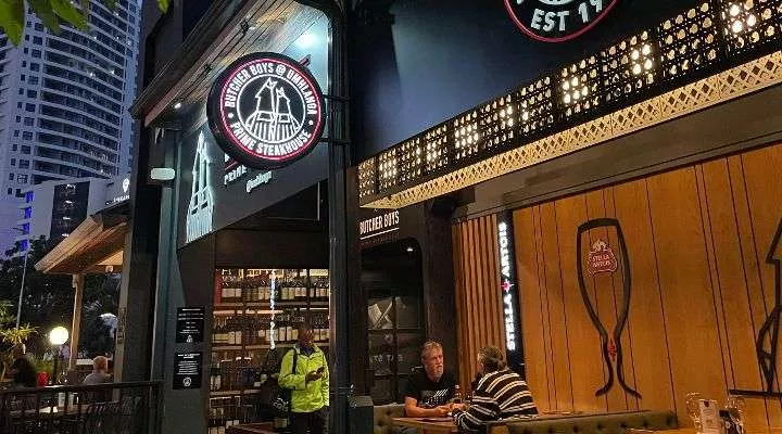 Restaurant image