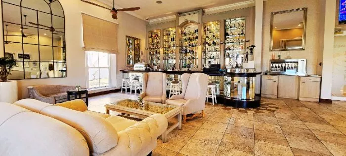 Restaurant image