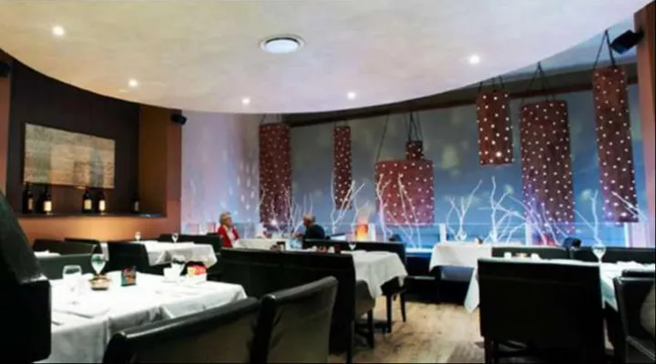 Restaurant image