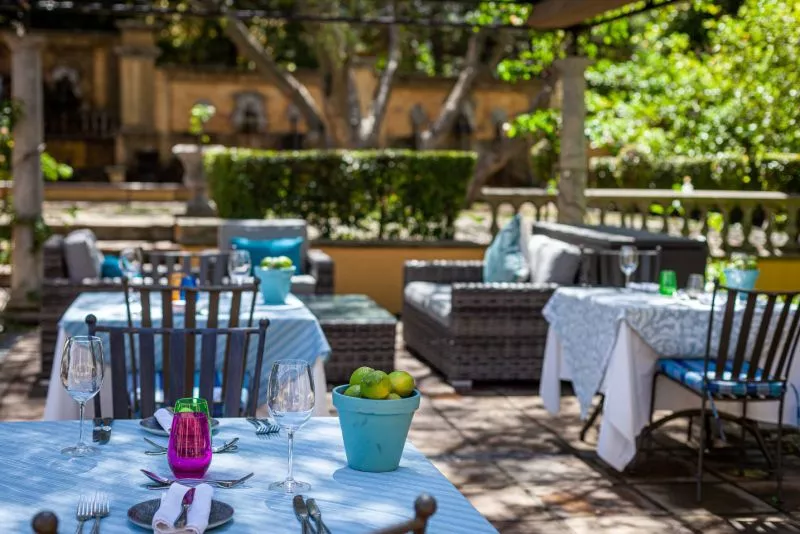 Restaurant image