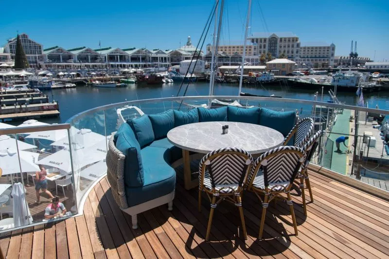 Restaurant image