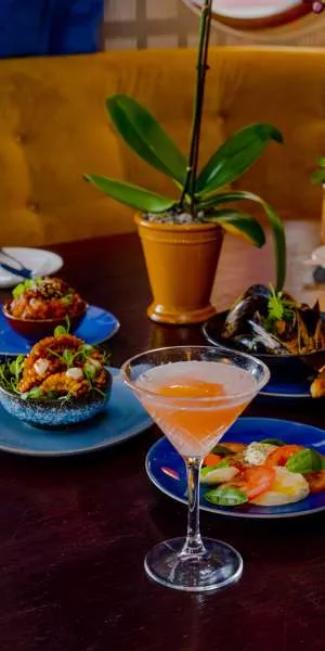 Happy Hour - Tapas & Classic Cocktails