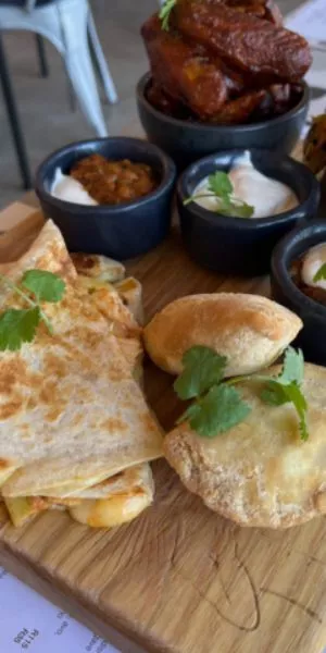 All-You-Can-Eat Pequenos